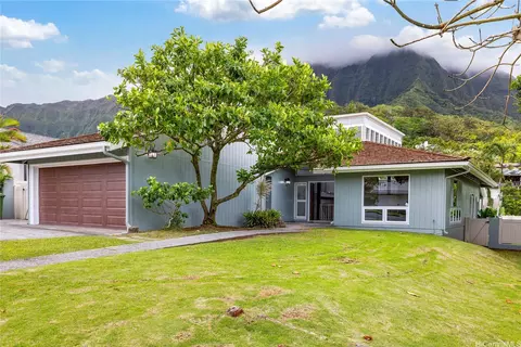 1269 Maleko St, Kailua, HI 96734