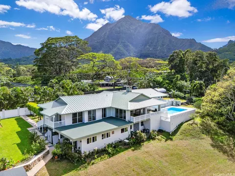 969 Auloa Rd, Kailua, HI 96734