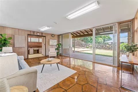 1553 Mahiole St, Honolulu, HI 96819