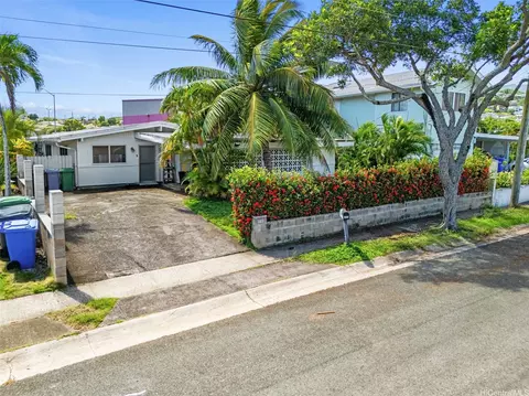889 Alahaki St, Kailua, HI 96734