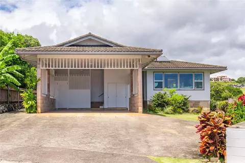 2193 Ala Mahamoe St, Honolulu, HI 96819