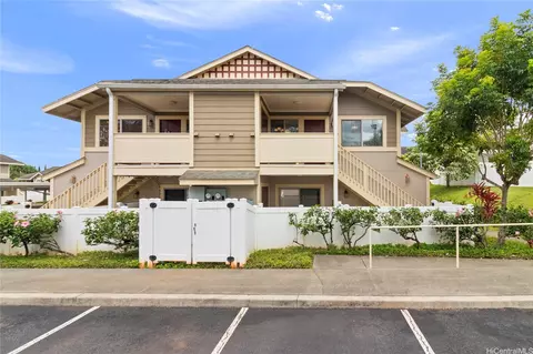 95-996 Ukuwai St #406, Mililani, HI 96789
