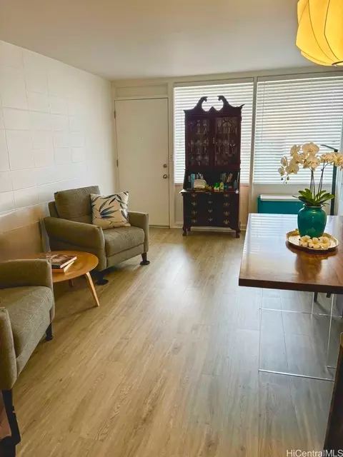 1710 Makiki St #505, Honolulu, HI 96822