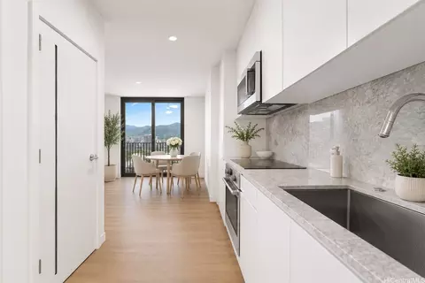 987 Queen St #2616, Honolulu, HI 96814