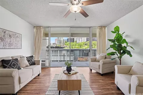 1114 Wilder Ave #503, Honolulu, HI 96822