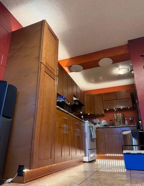 950 Lehua Ave #502, Pearl City, HI 96782