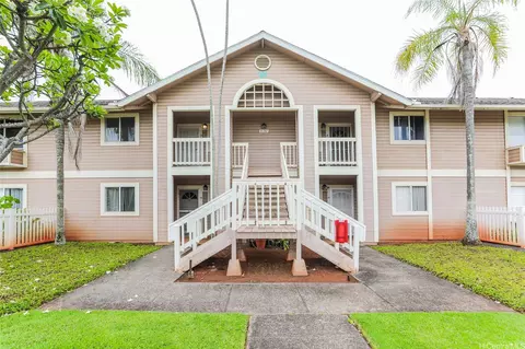 94-537 Lumiaina St #W204, Waipahu, HI 96797