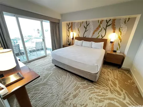 410 Atkinson Dr #752, Honolulu, HI 96814