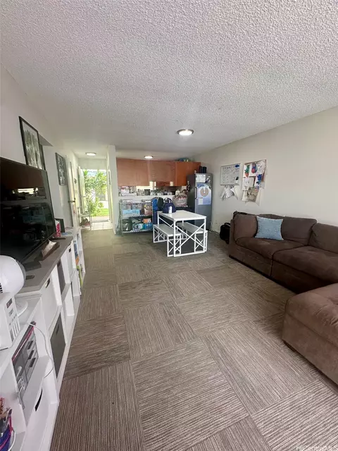 46-232 Kahuhipa St #F103, Kaneohe, HI 96744