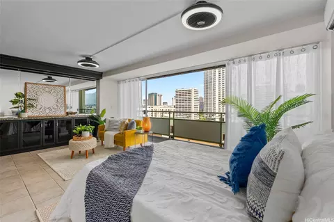 445 Kaiolu St #1208, Honolulu, HI 96815