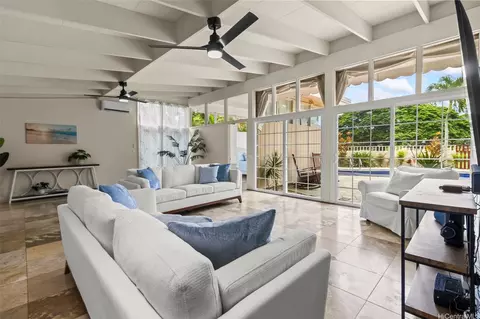 415 Iana St, Kailua, HI 96734