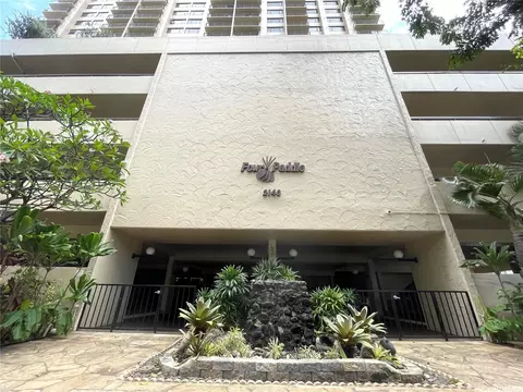 2140 Kuhio Ave #1411, Honolulu, HI 96815