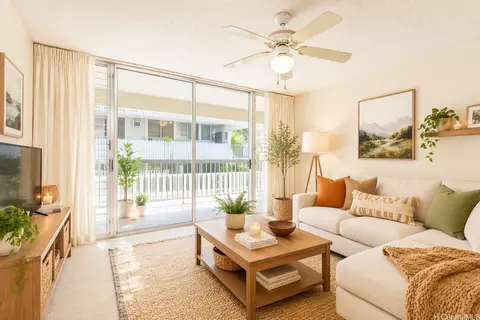 1114 Wilder Ave #207, Honolulu, HI 96822