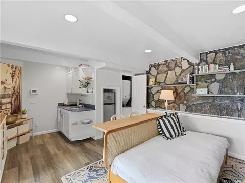 Bedroom - 620 Hao St, Honolulu, HI 96821 photo 5 of 6