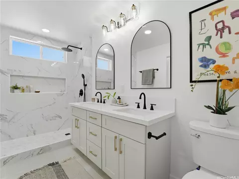 Bath - 620 Hao St, Honolulu, HI 96821 photo 1 of 3
