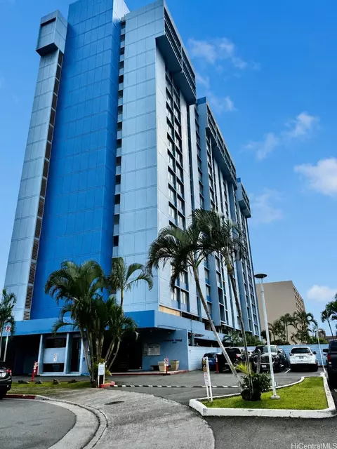 3045 Ala Napuaa Pl #1705, Honolulu, HI 96818