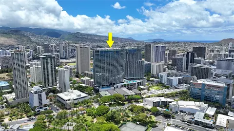 383 Kalaimoku St #1703, Honolulu, HI 96815