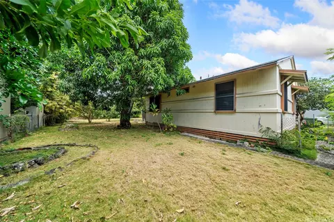 319 Kihapai St #C, Kailua, HI 96734