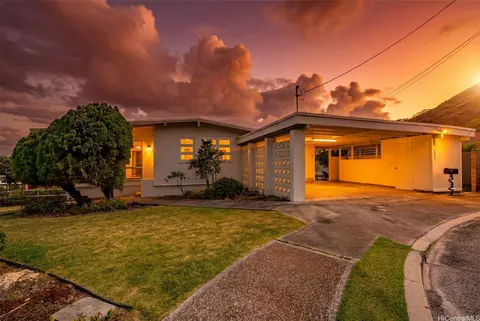 5647 Anolike Pl, Honolulu, HI 96821