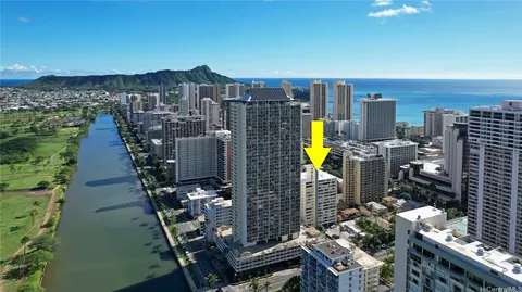 435 Seaside Ave #409, Honolulu, HI 96815