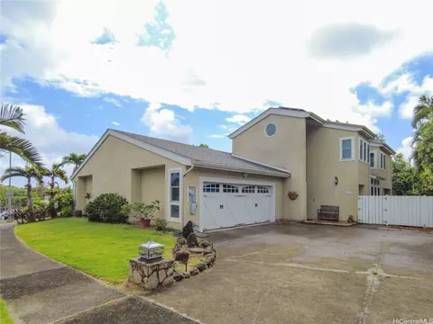 46-318 Nahewai St, Kaneohe, HI 96744
