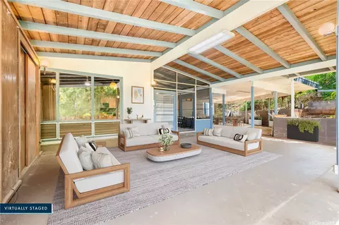 99-941 Hulumanu St, Aiea, HI 96701