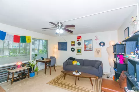 1330 Wilder Ave #212, Honolulu, HI 96822
