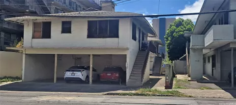 1320 Pensacola St, Honolulu, HI 96814