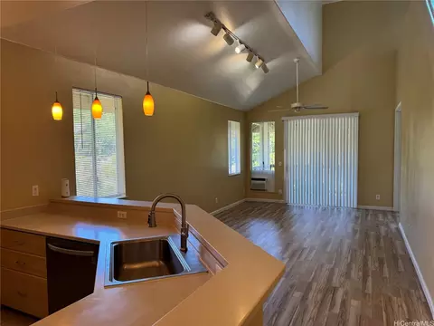 95-944 Wikao St #D301, Mililani, HI 96789