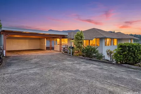 741 Alewa Dr #A, Honolulu, HI 96817