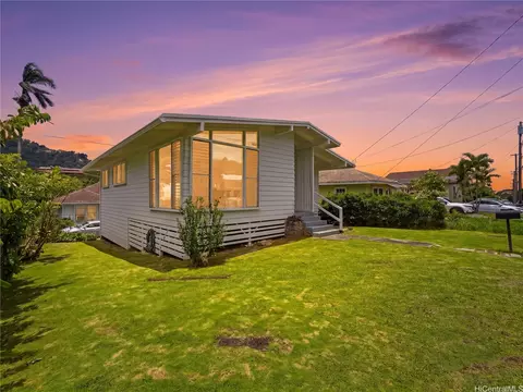 2631 Namauu Dr, Honolulu, HI 96817