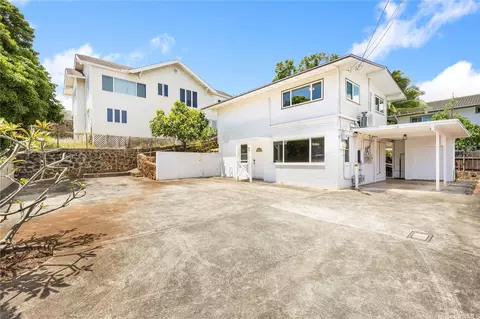 2126 Wilder Ave #A, Honolulu, HI 96822