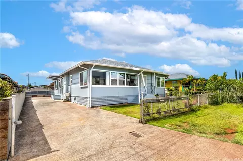 1041 Ehoeho Ave, Wahiawa, HI 96786