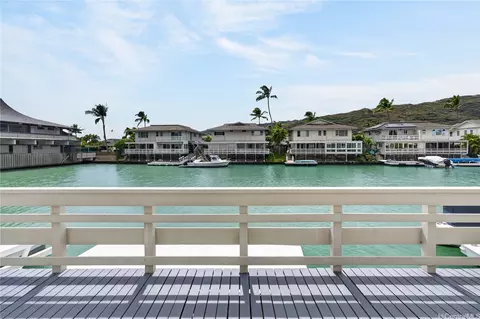 375 Opihikao Pl #341, Honolulu, HI 96825