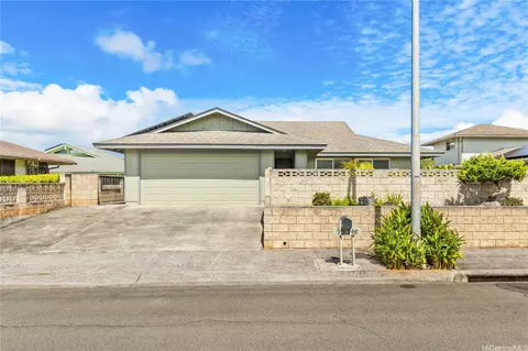 95-748 Lauaki St, Mililani, HI 96789