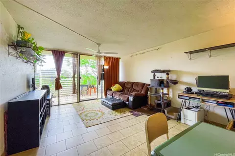 95-2052 Waikalani Pl #B404, Mililani, HI 96789