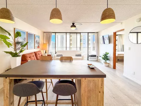 201 Ohua Ave #2106-T2, Honolulu, HI 96815