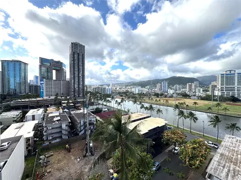439 Keoniana St #1103, Honolulu, HI 96815