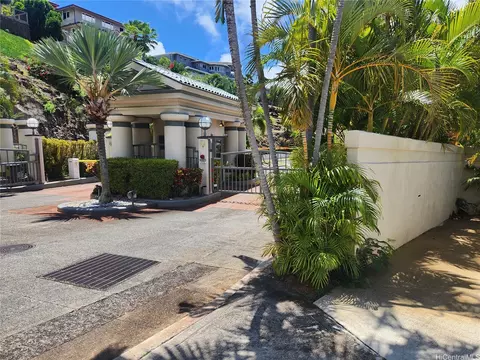 5442 Poola St, Honolulu, HI 96821 photo 2