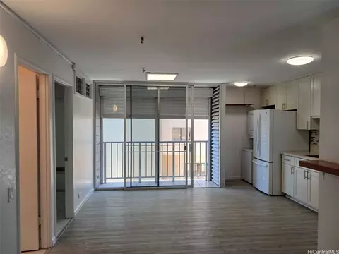 1226 Alexander St #604, Honolulu, HI 96826