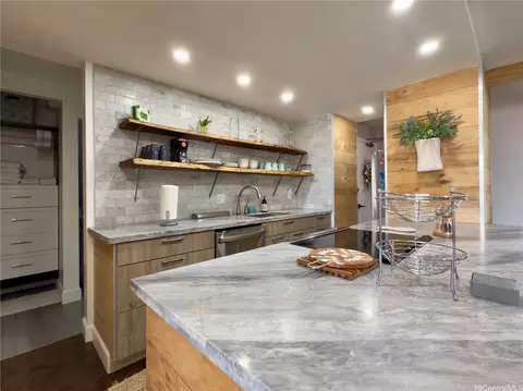 1778 Ala Moana Blvd #3217, Honolulu, HI 96815