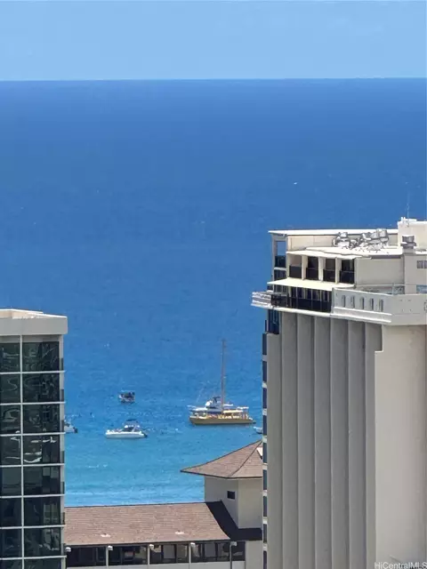 445 Seaside Ave #3816, Honolulu, HI 96815