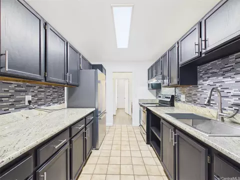 2069 California Ave #13F, Wahiawa, HI 96786