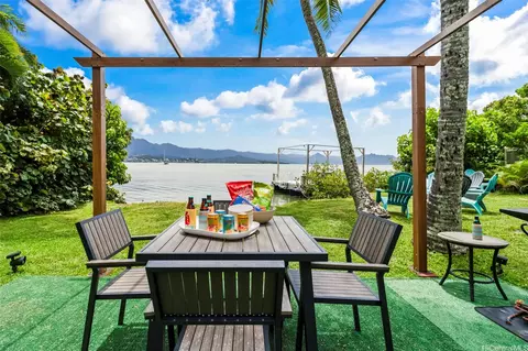 44-421 Kaneohe Bay Dr, Kaneohe, HI 96744