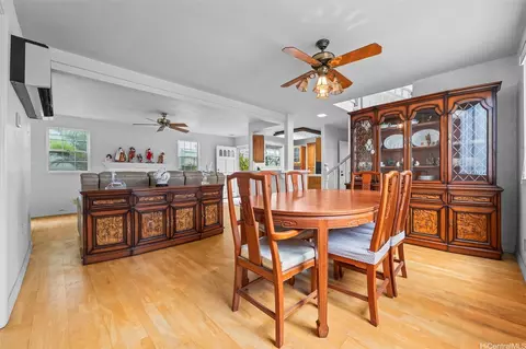 98-1860 J Kaahumanu St #52, Pearl City, HI 96782