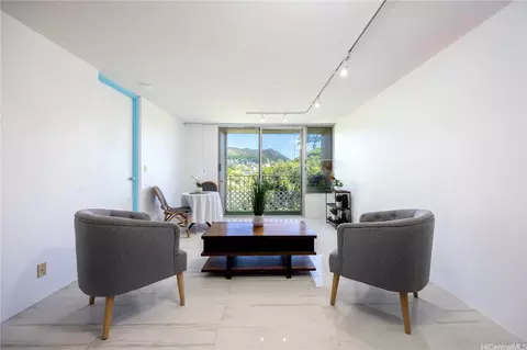 1720 Huna St #B510, Honolulu, HI 96817