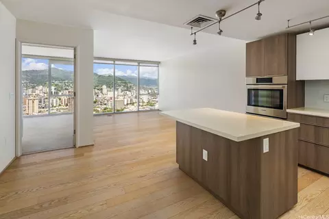 888 Kapiolani Blvd #4312, Honolulu, HI 96813