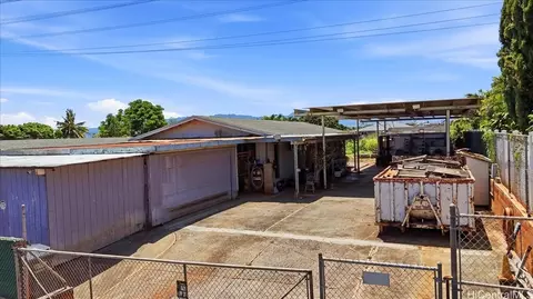 98-1446 Hoohonua St, Pearl City, HI 96782