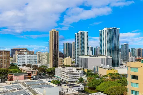 1315 Kalakaua Ave #1701, Honolulu, HI 96826