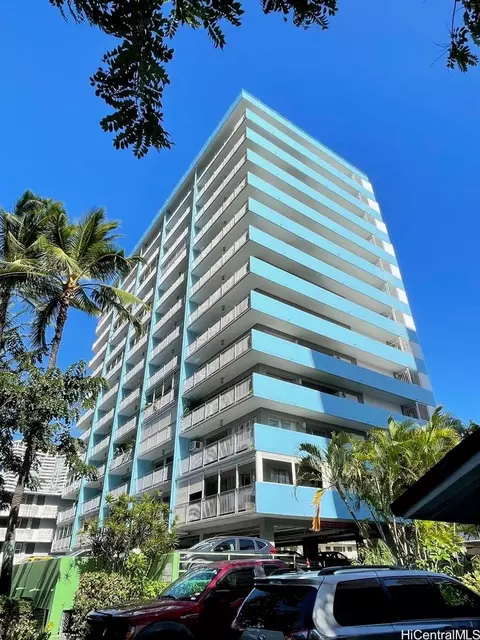 439 Keoniana St #305, Honolulu, HI 96815